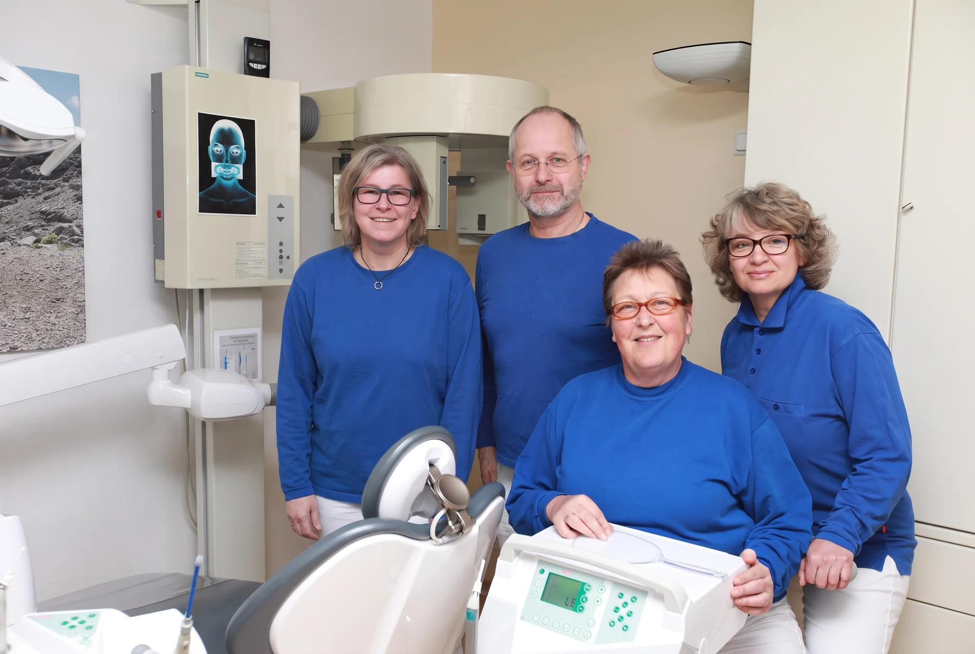 Team der Zahnarztpraxis Ulrich Teichmann